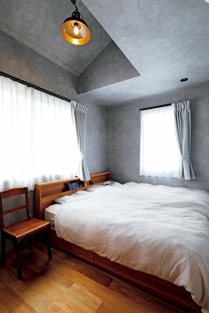 必要最小限の広さにした寝室