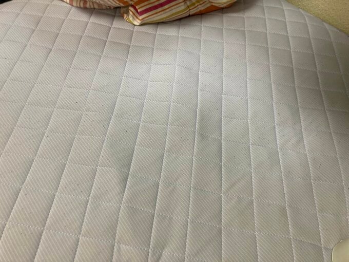 ザラザラの冷感敷きパッド