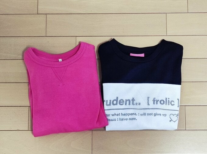 大量のおさがり服