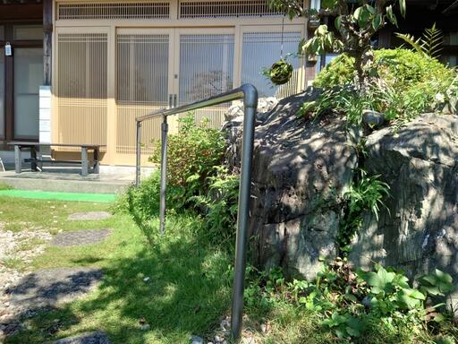 玄関スロープの手すり