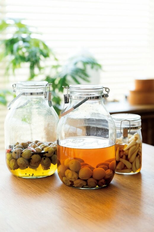 梅酒やらっきょう漬けの瓶