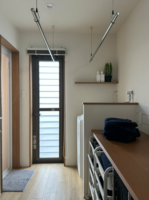 風呂場前のカウンター