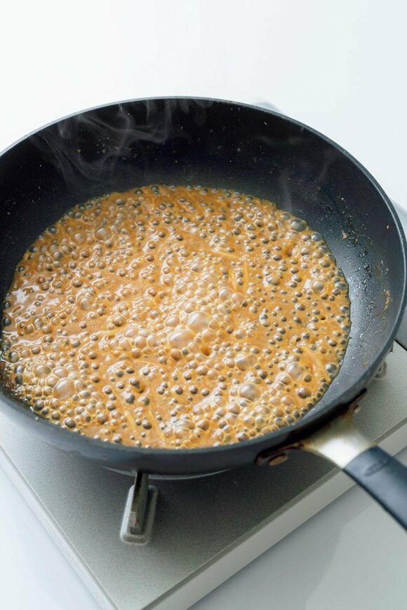 フライパンにダシ