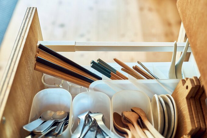 カトラリー収納