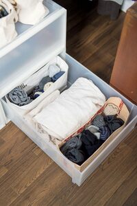 衣装ケースの中