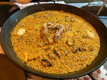 日本とスペインでこんなに違う健康習慣5つ。食生活、濃厚な人間関係が長寿の秘けつに