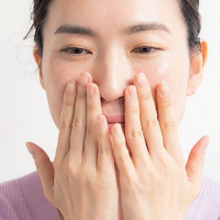 ミスト後は手で強く押さえないで