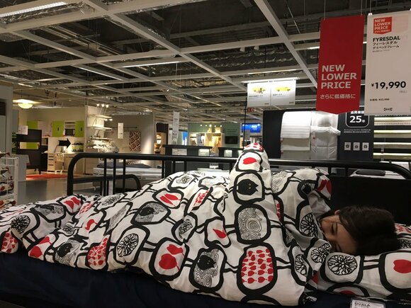 私が寝床に選んだのはこちらのベッド。