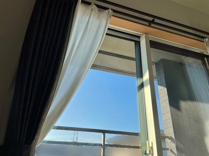 部屋に入る日差しがほどよくカット
