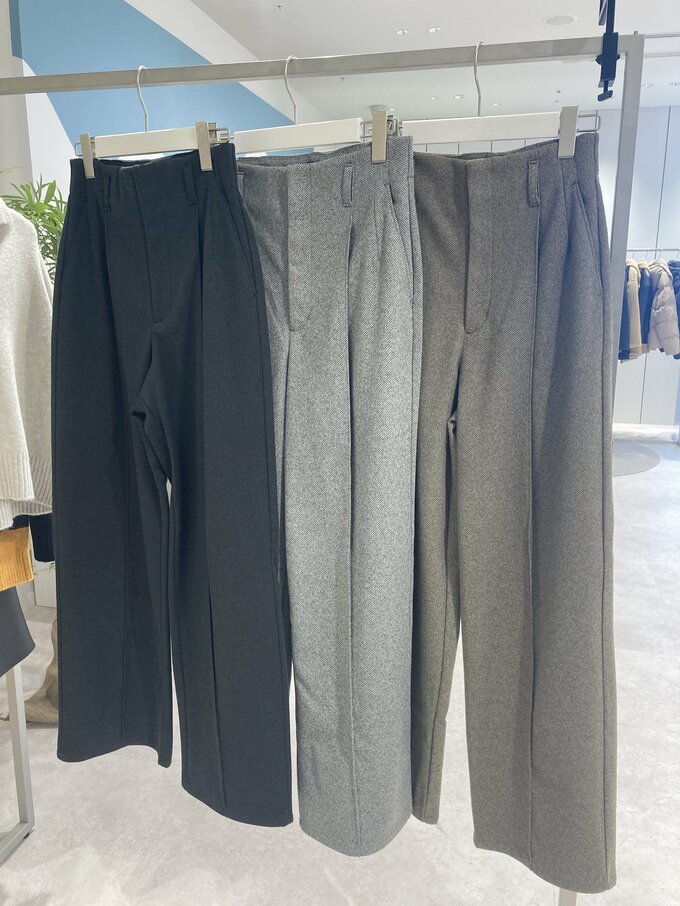 GUのブラッシュドジャージーワイドパンツ