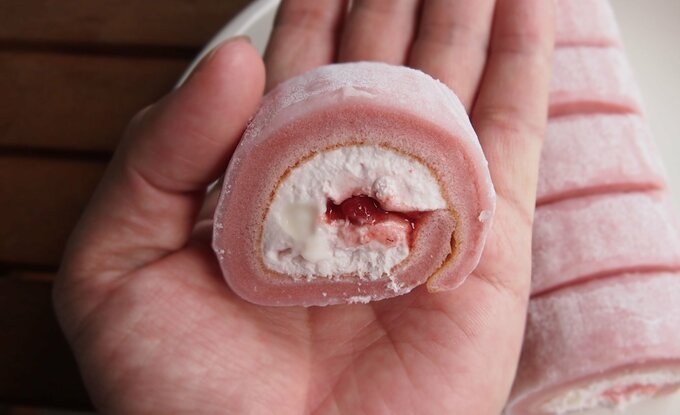 もち食感ロール