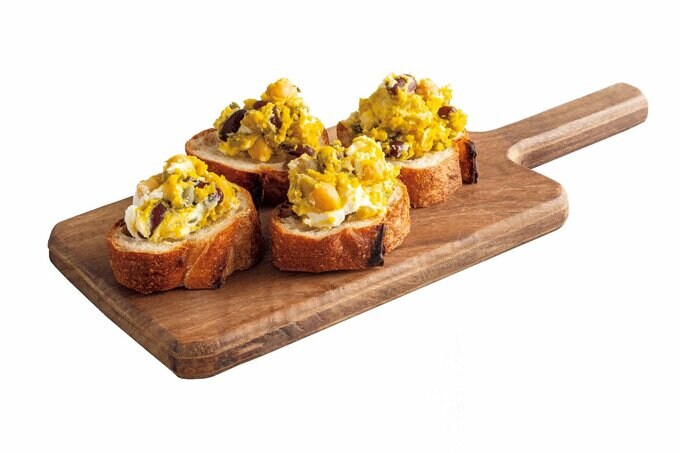 カボチャと豆サラダのカナッペ