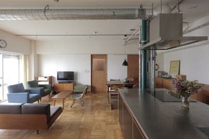 オリジナルのアイランドキッチンは裏ワザでオトクに！