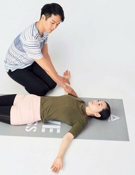 朝の「布団の中で寝たまま」エクササイズで、目覚めが変わる！