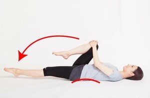 弧を描くように下ろす