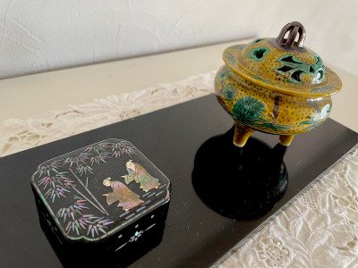 お香入れ、お香立て