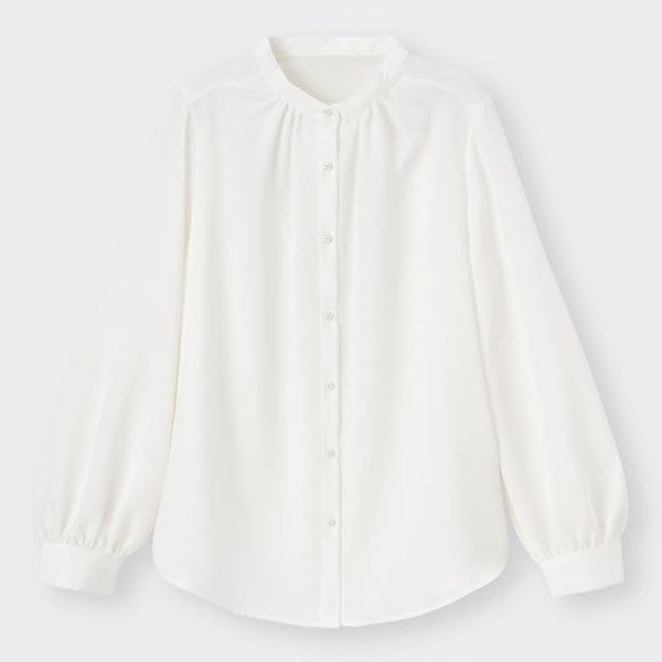 パールボタンブラウス