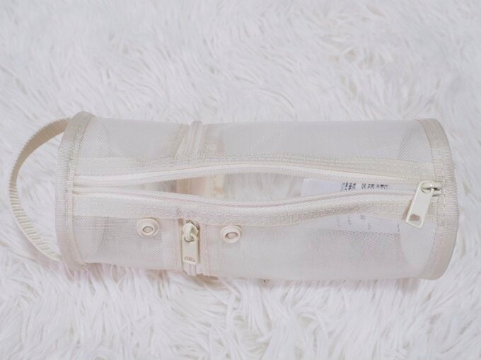 横に置いた様子