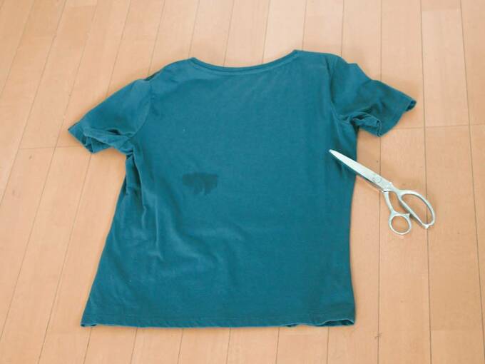 Tシャツとハサミ