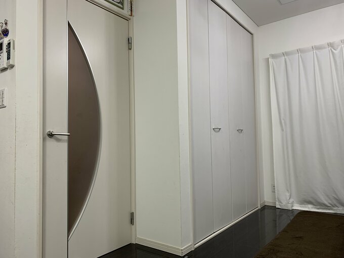 建具の取っ手回りやクロスの擦り切れ