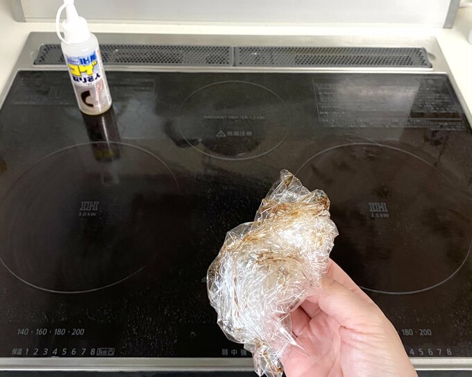 プレートを傷つけずに、簡単にコゲだけ落ちました