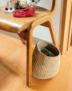 ゴミ箱をあちこちに置き、見つけた人が捨てる習慣を