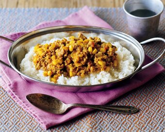 速攻キーマカレーの決定版。夏野菜たっぷり、煮込まず完成