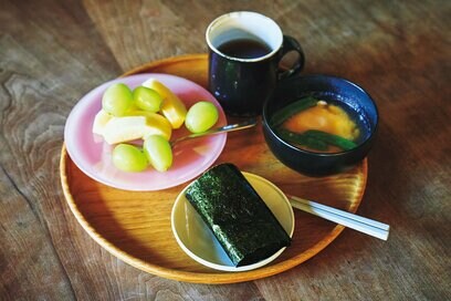 65歳、「自分をいたわる」朝時間。軽めの朝食や気持ちを整える掃除