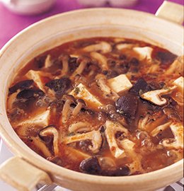 ＜麻婆鍋＞中華の人気メニューが鍋料理になった！