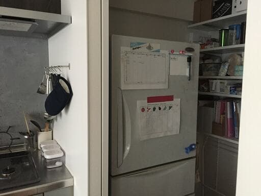 パントリーを入ってすぐの場所に冷蔵庫を配置