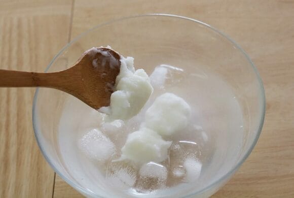 プーンで一口大分すくい