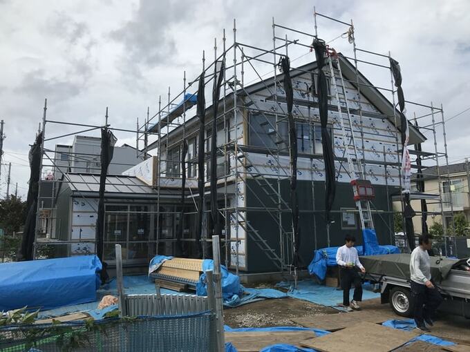 防水テープの施工の様子