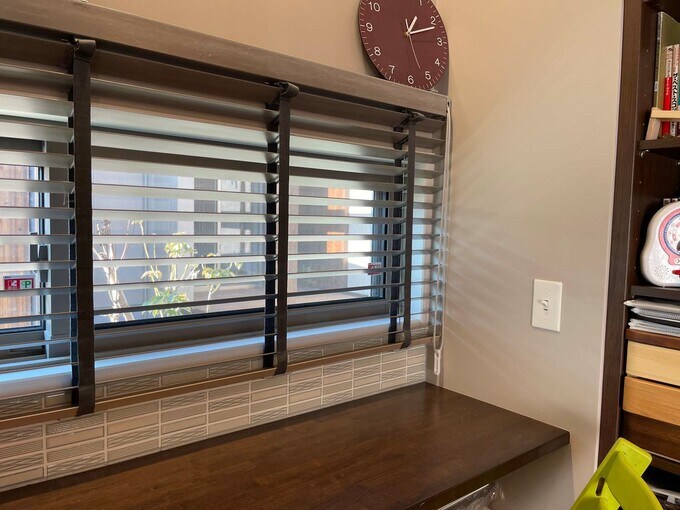 学習スペースにある窓