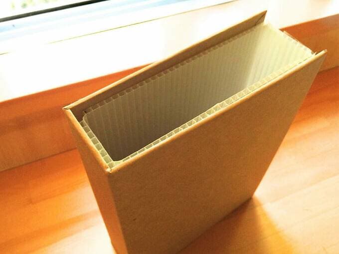 プラダンボックスを仕切りケースの中に入れるだけ