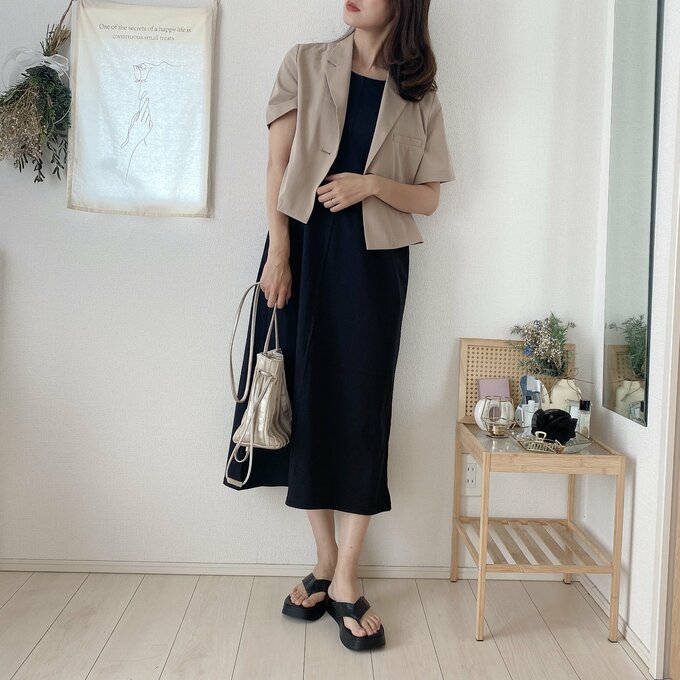 ジャケットと合わせてきれいめコーデ