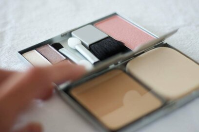 無印良品のカードケースで「メイクパレット」が超おしゃれにできた！