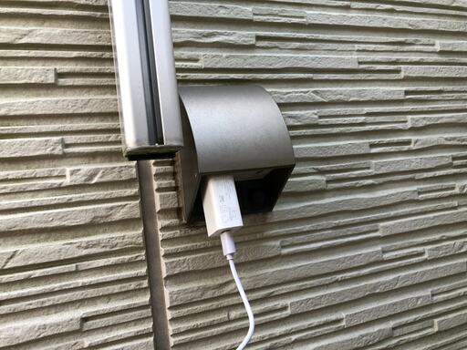 バルコニーに設置した電源