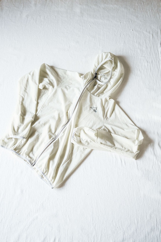 畳むと玉ねぎサイズになる羽織り