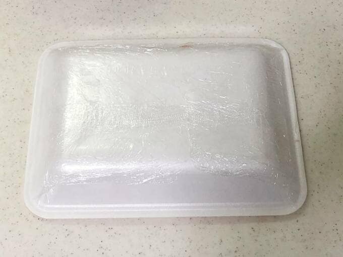 食品トレーやラップ