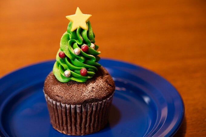 クリスマスツリーカップケーキ