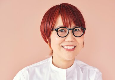 60代からは「メガネ」を味方につける。メイクよりも“おしゃれ顔”をつくりやすい理由