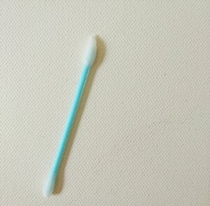 コットン100%の綿棒
