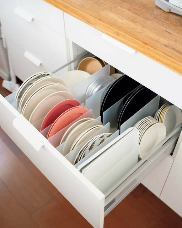 食器を縦に収納