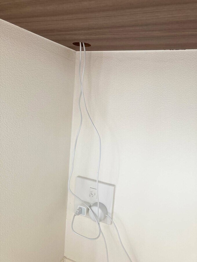 有線LANが使えるコンセントパネル