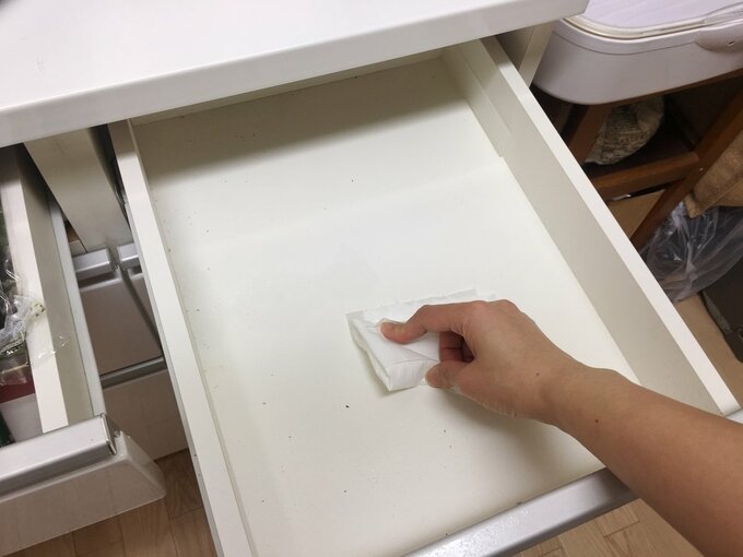 引き出しを掃除