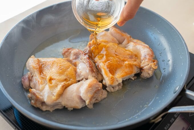 調味料を加える