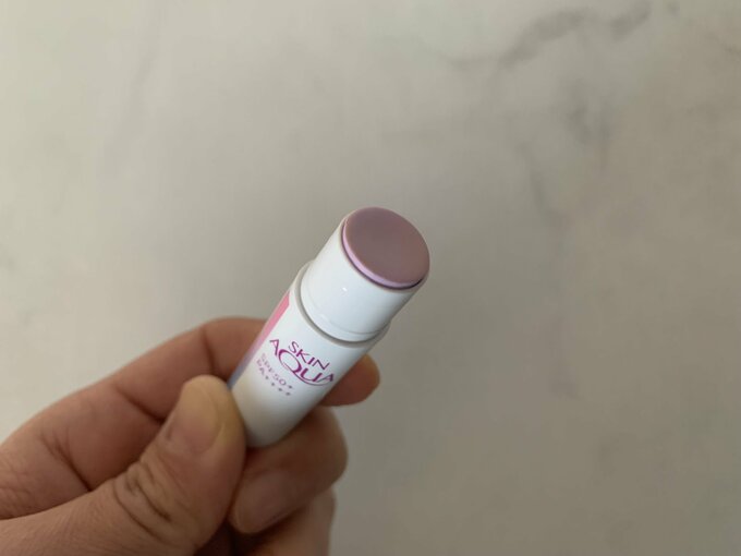 クリアなラベンダーカラー