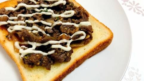 コストコ定番「プルコギビーフ」。トーストやうどんにのせたら…神！