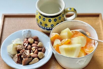 67歳、輝き続ける藤原美智子さんの「リアルな食事」。高カカオチョコが楽しみな習慣に