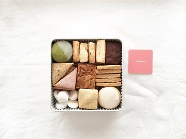 「かわいい」と「幸せ」がつまったクッキー缶2選！女子ウケ間違いなしですよ